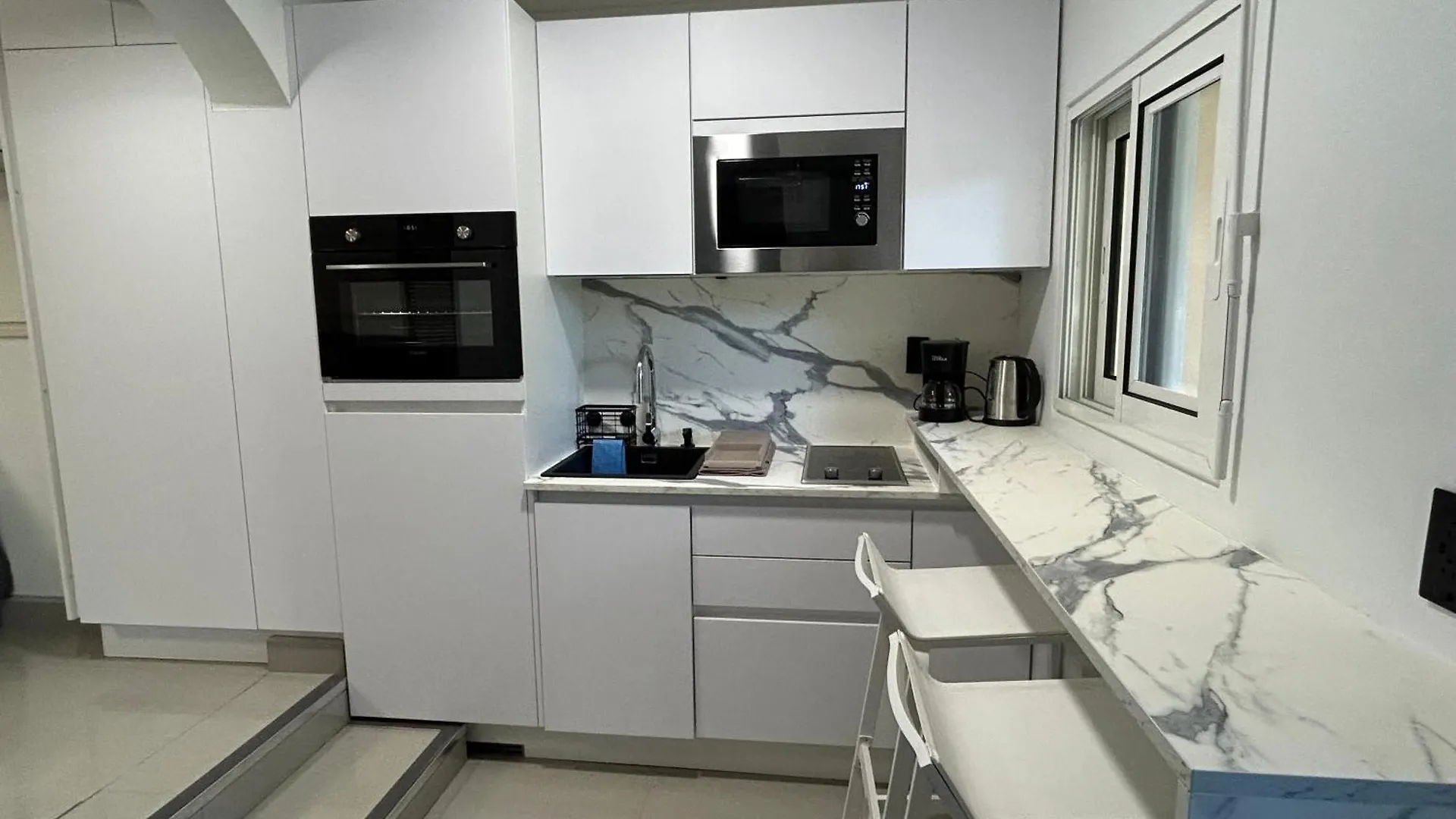 Bayside Paradise Apartment, Minutes From The Beach Guana Bay Apartment